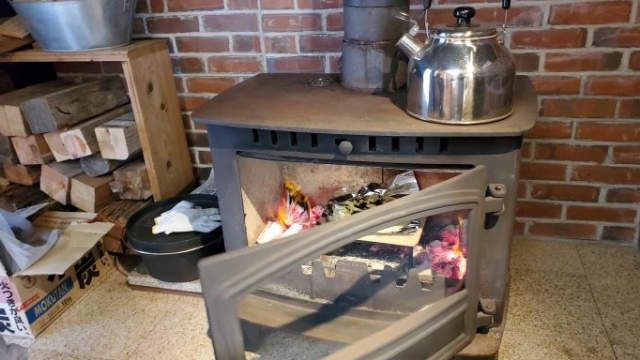 冬が楽しみになる、薪ストーブのある暮らし